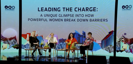 4_no_LEADING_THE_CHARGE_A_UNIQUE_GLIMPSE_INTO_HOW_POWERFUL_WOMEN_BREAK_DOWN_BARRIERS