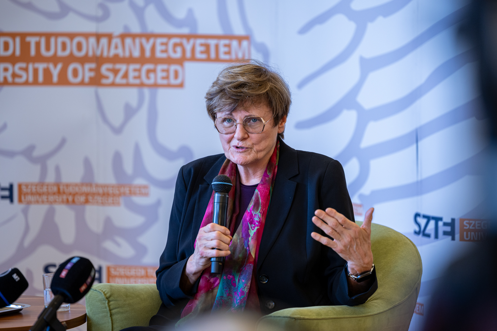 Dr. Karikó Katalin a Szegedi Tudományegyetem sajtóbeszélgetésén. Fotó: Kovács-Jerney Ádám