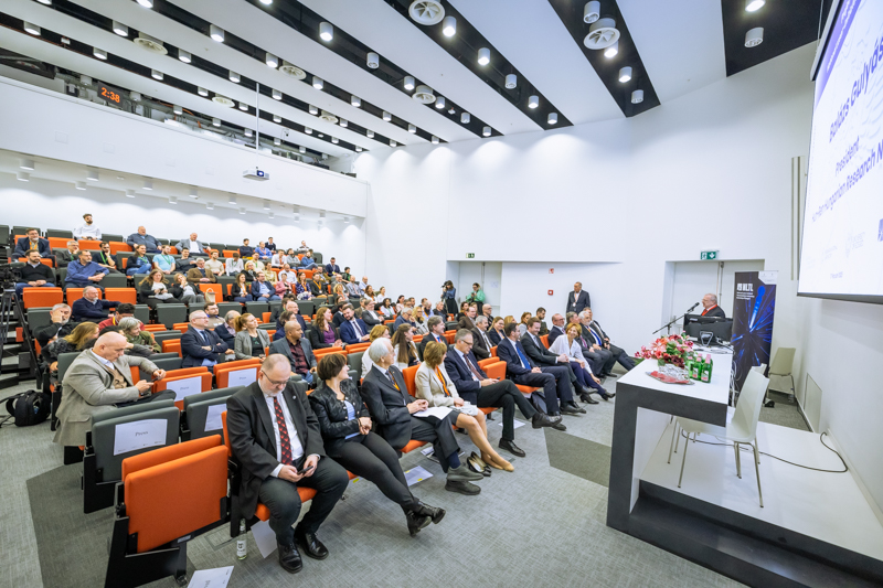 A Nemzeti Lézeres Transzmutációs Laboratórium projektzáró konferenciáján. Fotó: Kovács-Jerney Ádám