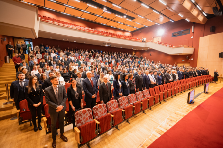 habil_es_phd_2025