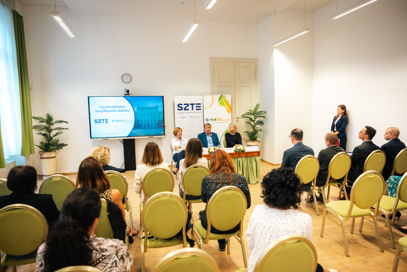 SZTE_x_OTP_egyuttmukodes_W-2 SZTE_x_OTP_egyuttmukodes_W-2