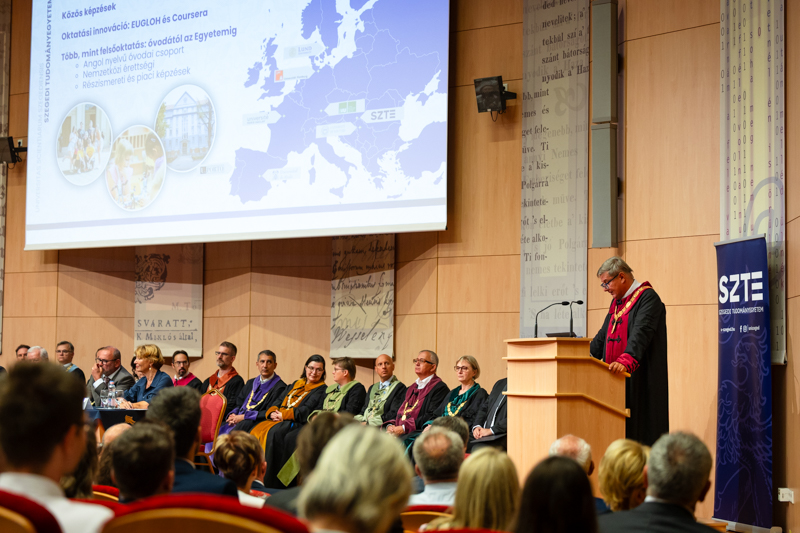 Tanevnyito_2025W-103