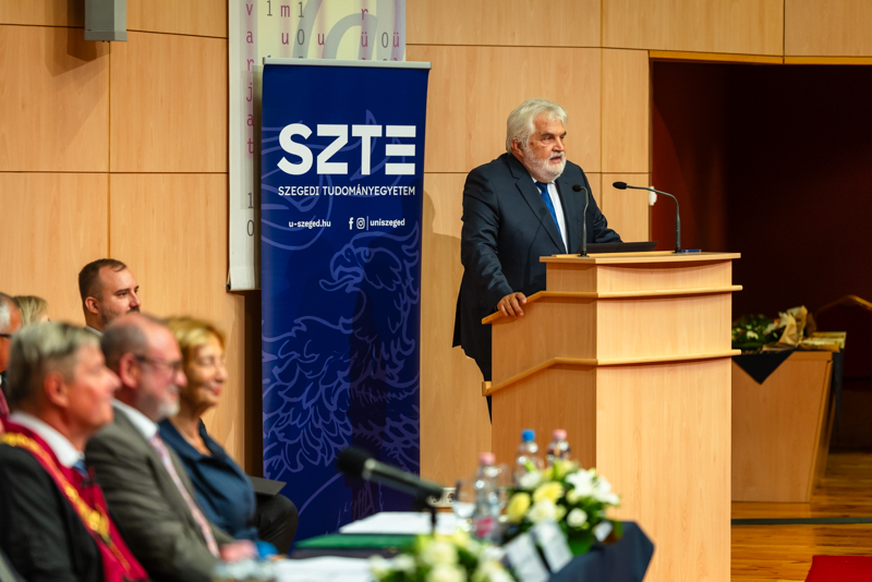 Tanevnyito_2025W-120