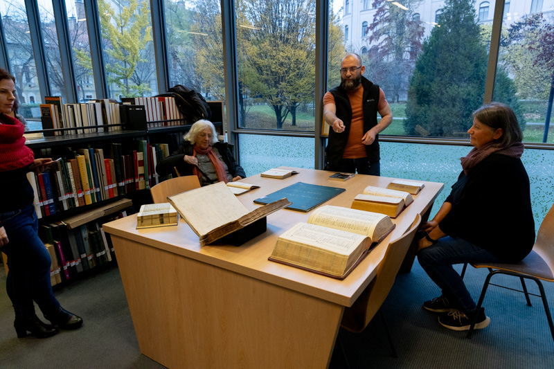 könyvtárlátogatás