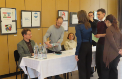 Foto_cikkhez_2_Eredmenyhirdetes_A_Bathory_csapata