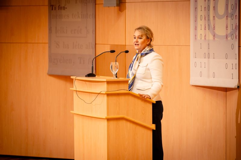 KJA-Number-0704 KJA-Number-0704