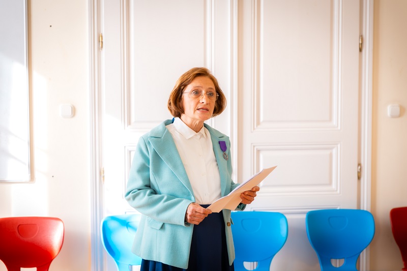 Farkas Ildikó szaktolmács, egyetemi adjunktus, az SZTE BTK Francia Tanszék nyugalmazott oktatója