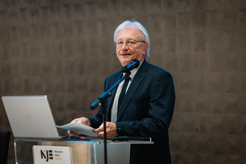 SZAB_KK_Kecskemet_N-17 SZAB_KK_Kecskemet_N-17