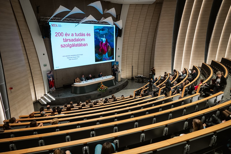 SZAB_KK_Kecskemet_N-32 SZAB_KK_Kecskemet_N-32