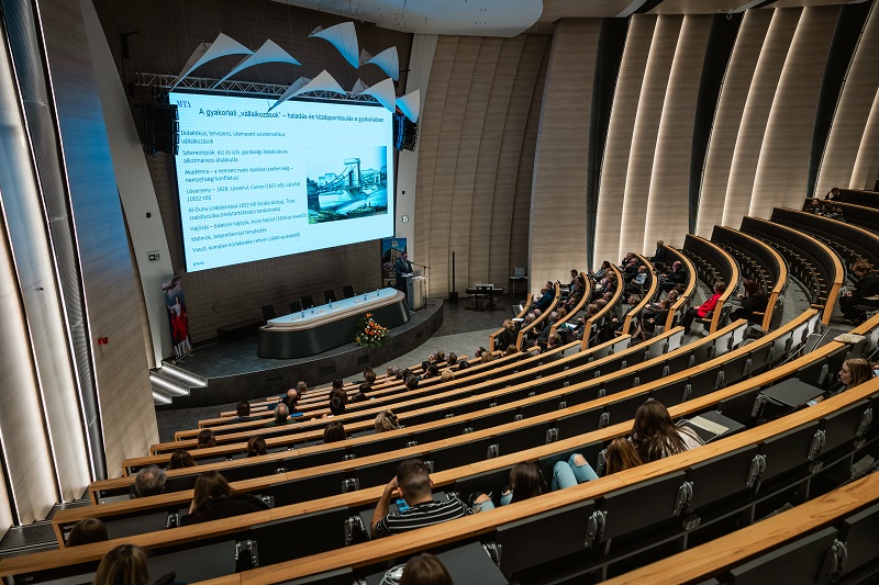 SZAB_KK_Kecskemet_N-42 SZAB_KK_Kecskemet_N-42