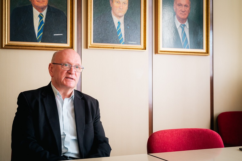 KJA-Number-0794_biro3