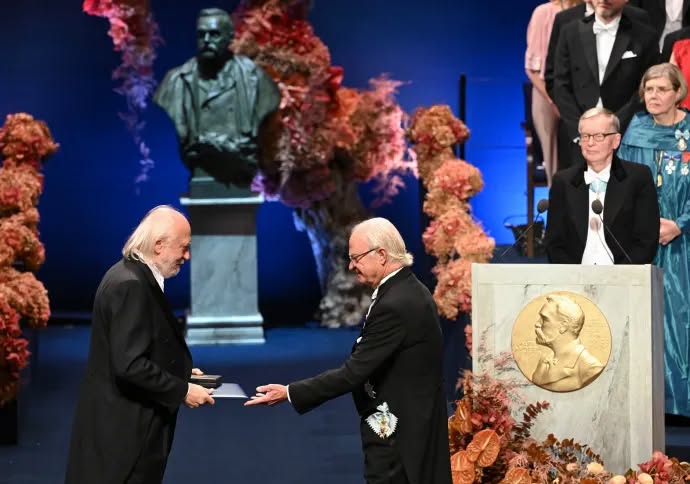 krasznahorkai_atveszi_a_nobel_dijat_20251210 krasznahorkai_atveszi_a_nobel_dijat_20251210