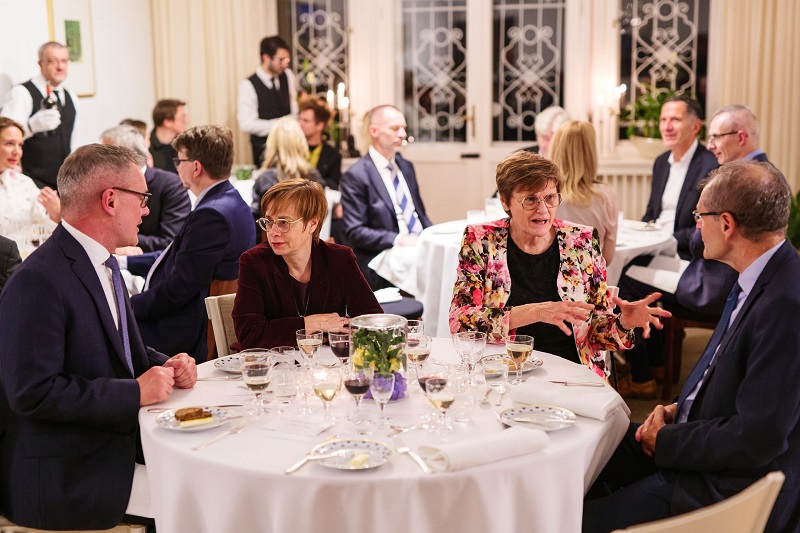 krasznahorkai_l._tiszteletere_rendezett_diszvacsoran_kariko_k._20251120