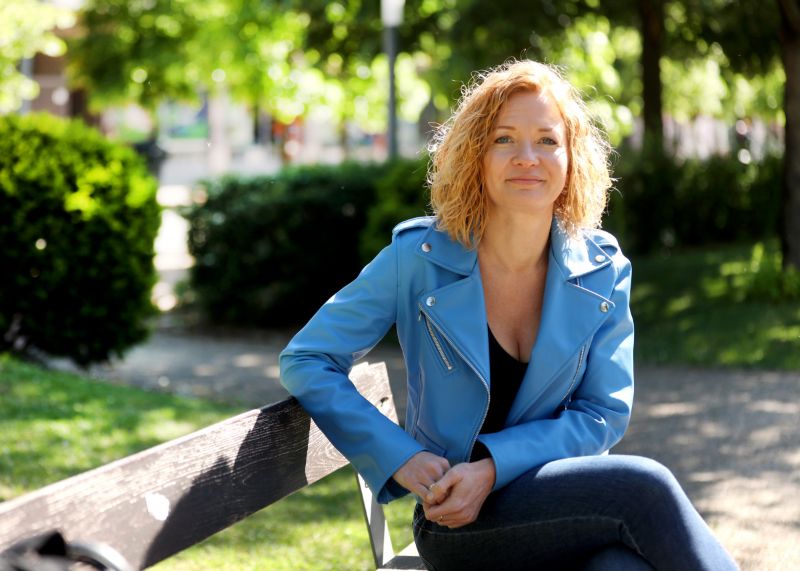 1000044377 1000044377