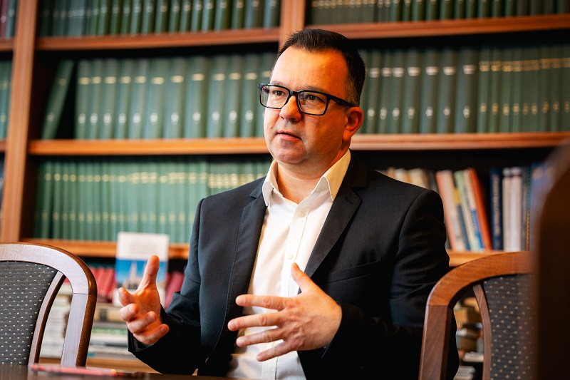 Prof. Dr. Martinek Tamás Prof. Dr. Martinek Tamás