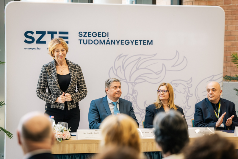 Gyerekklinika_SBO_atado Gyerekklinika_SBO_atado