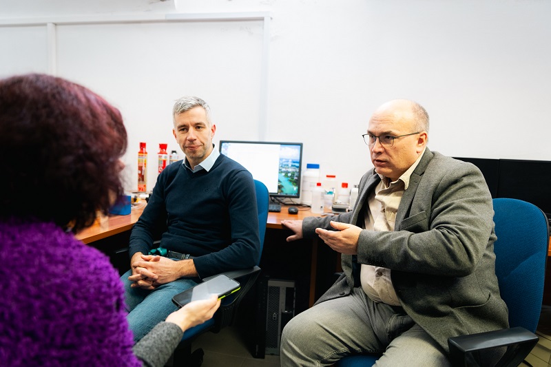 Dr. Kukovecz Ákos és Dr. Szenti Imre