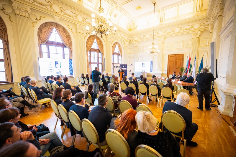 Dr. Röst Gergely előadása az Egészségbiztonság Nemzeti Laboratórium záróeseményén