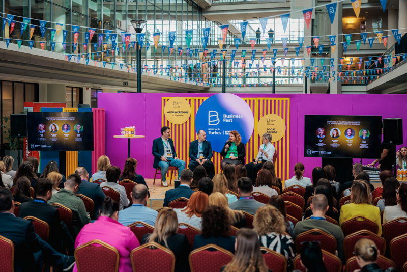 Business_Fest_W-44 Business_Fest_W-44