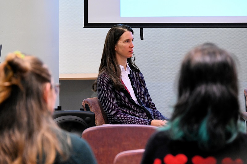 Dr. Tüskés Anna irodalomtörténész, a pécsi egyetem docense, az ELTE HTK Irodalomtudományi Intézet munkatársa Dr. Tüskés Anna irodalomtörténész, a pécsi egyetem docense, az ELTE HTK Irodalomtudományi Intézet munkatársa