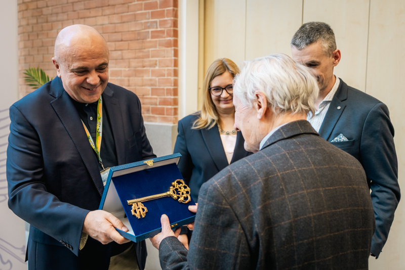 Gyerekklinika_SBO_atado