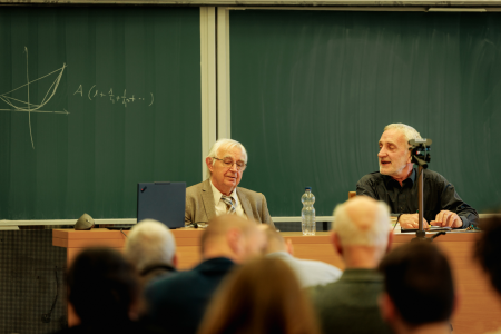 Dr. Katz Sándor Prima Primissima díjas matematikatanár és Dr. Kosztolányi József, az SZTE TTIK Bolyai Intézet docense a Pí-napon