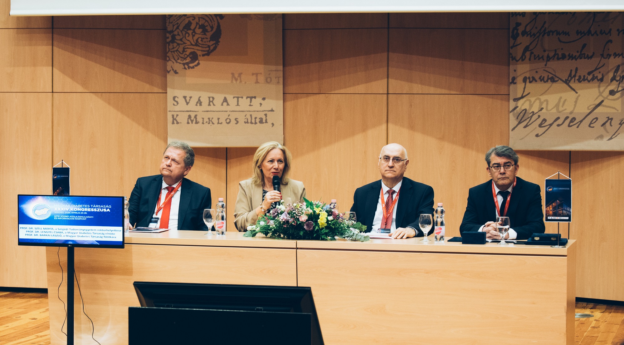 Prof. Dr. Várkonyi Tamás, Prof. Dr. Széll Márta, Prof. Dr. Lengyel Csaba és Prof. Dr. Barkai László a Magyar Diabetes Társaság kongresszusának megnyitóján